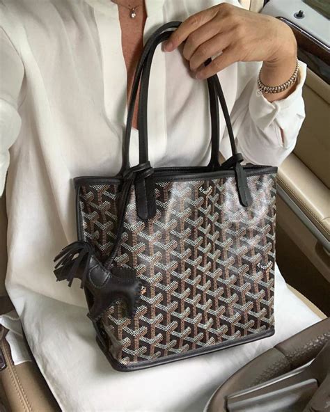 goyard prices in paris|goyard 233 bag price.